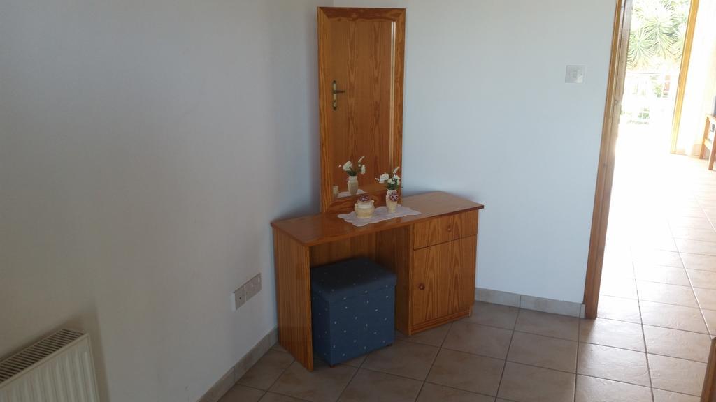 Pissouriana Hotel Apartments Kültér fotó